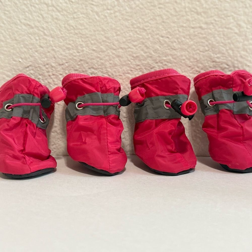 Dog Reflective Pink Booties, Paw Protectors, Ant-Slip, Water Resistant, NWOT